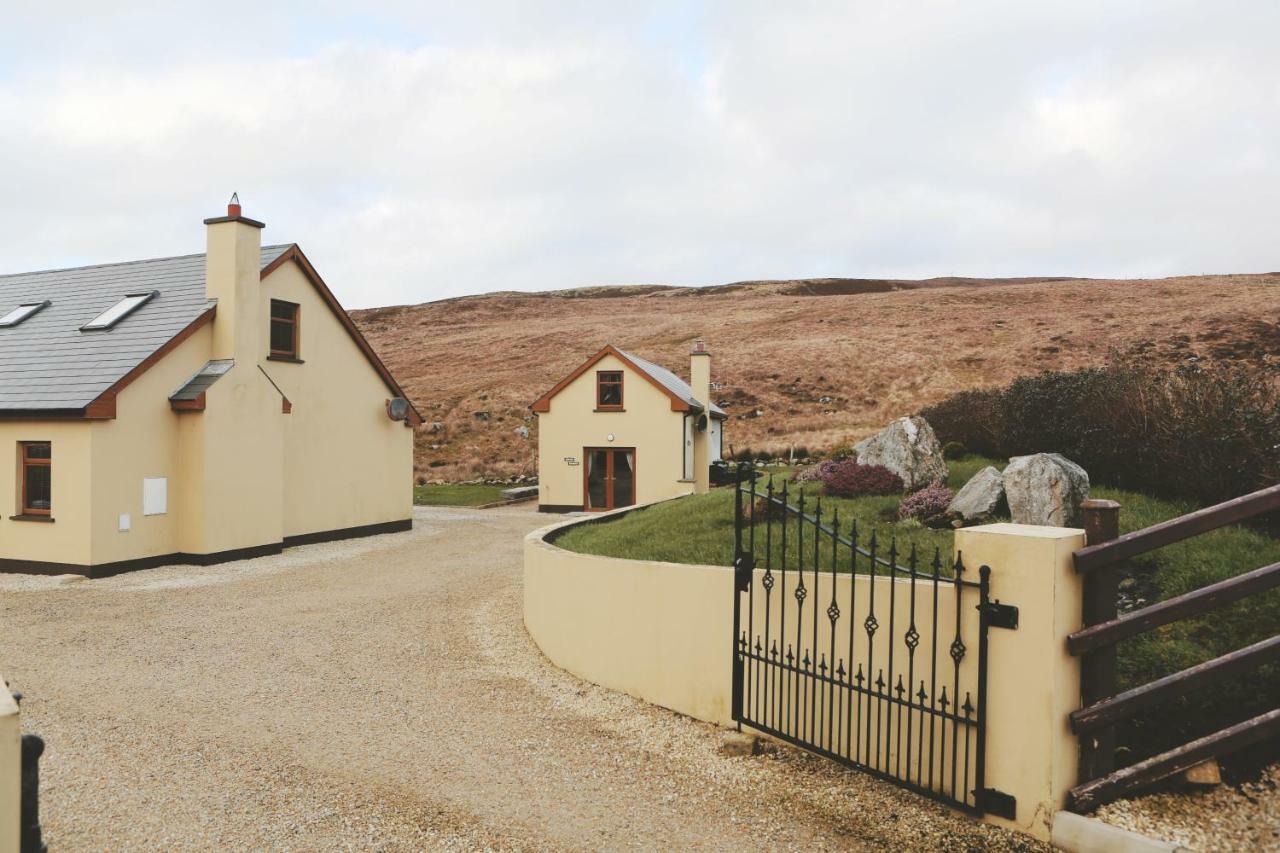Dolmen Cottage Glencolumbkille Exterior foto